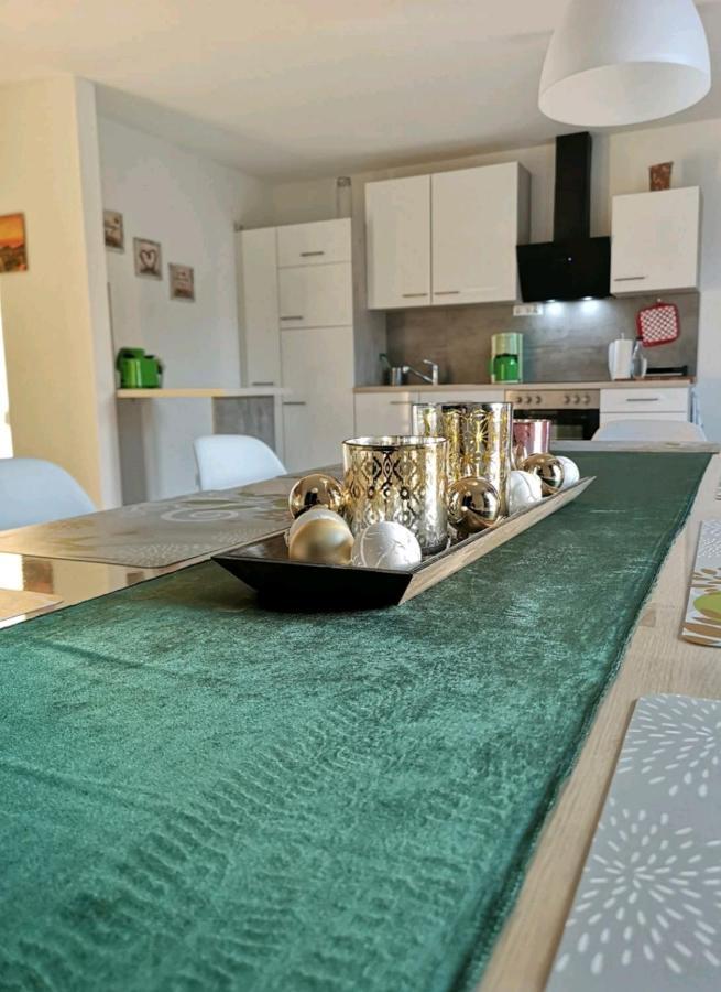Modern Wohnen I Parkplatz I Wlan I Netflix I Balkon I 6 Schlafplaetze Apartment Bad Oeynhausen Exterior photo