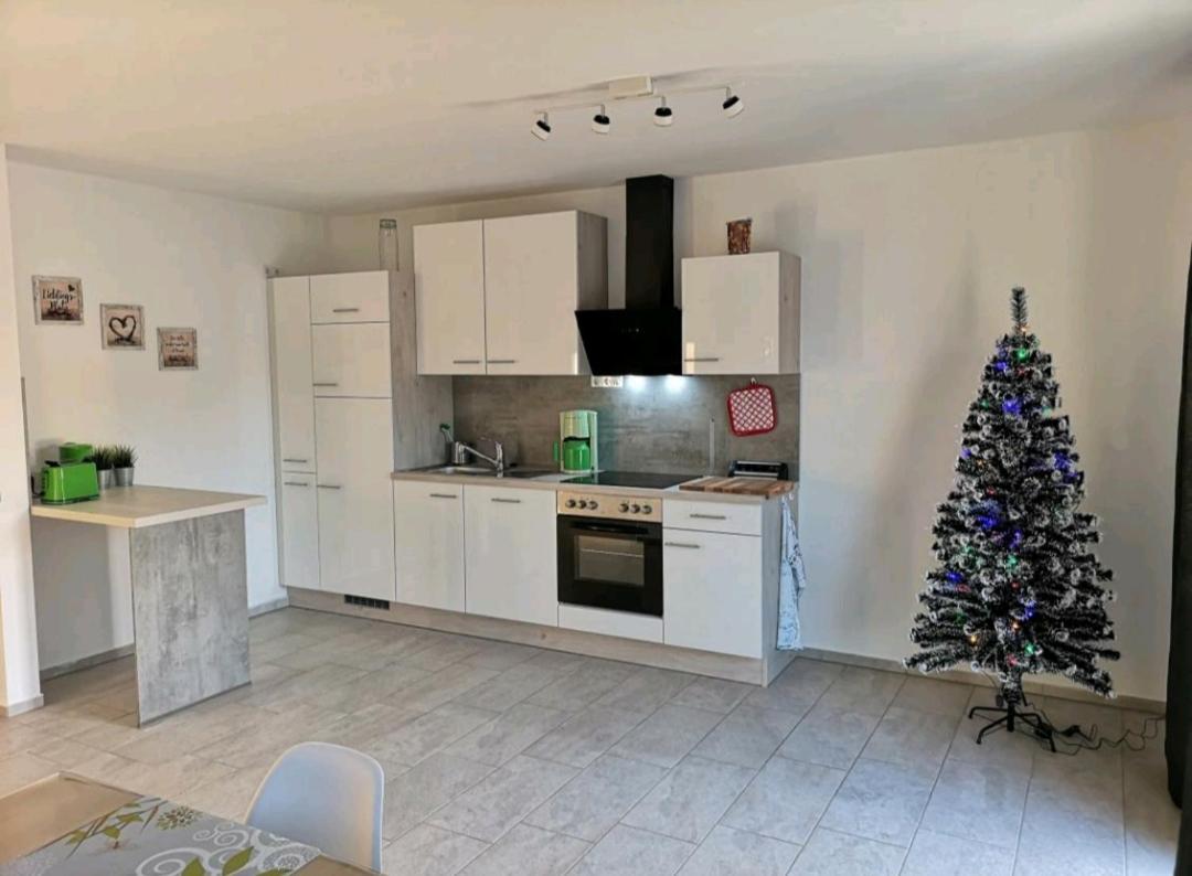 Modern Wohnen I Parkplatz I Wlan I Netflix I Balkon I 6 Schlafplaetze Apartment Bad Oeynhausen Exterior photo